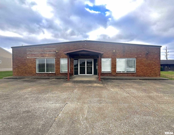 3907 Ernestine Drive, Marion, Illinois 62959, 0 , 0 ,0,Commercial Sale,For Sale,Ernestine,0,RMAEB460649
