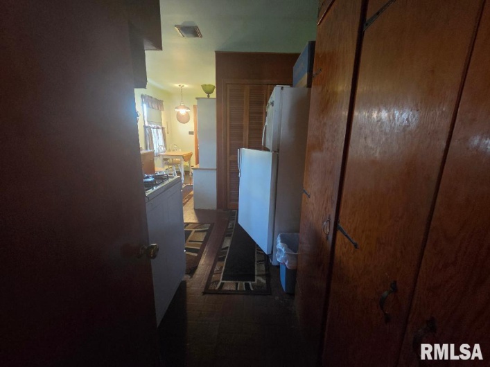 114 SPENCER Street, Mounds, Illinois 62964, 2 Bedrooms Bedrooms, 0 ,1 BathroomBathrooms,Residential,For Sale,SPENCER,0,RMAEB460654