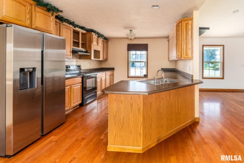 309 EVERGREEN Trail, Herrin, Illinois 62948, 3 Bedrooms Bedrooms, 0 ,2 BathroomsBathrooms,Residential,For Sale,EVERGREEN,0,RMAEB460655