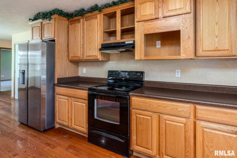 309 EVERGREEN Trail, Herrin, Illinois 62948, 3 Bedrooms Bedrooms, 0 ,2 BathroomsBathrooms,Residential,For Sale,EVERGREEN,0,RMAEB460655