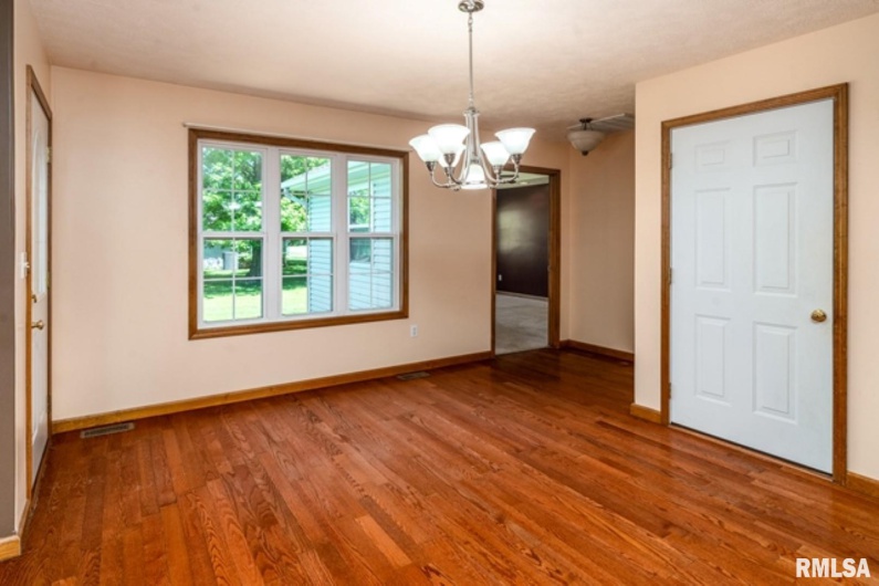 309 EVERGREEN Trail, Herrin, Illinois 62948, 3 Bedrooms Bedrooms, 0 ,2 BathroomsBathrooms,Residential,For Sale,EVERGREEN,0,RMAEB460655