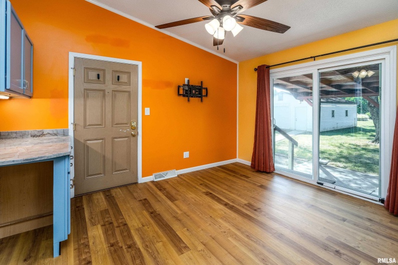 4799 Route 37 Route, Marion, Illinois 62959, 3 Bedrooms Bedrooms, 0 ,2 BathroomsBathrooms,Residential,For Sale,Route 37,0,RMAEB459721