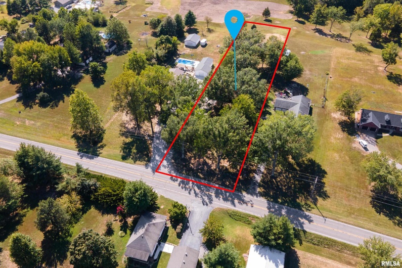 4799 Route 37 Route, Marion, Illinois 62959, 3 Bedrooms Bedrooms, 0 ,2 BathroomsBathrooms,Residential,For Sale,Route 37,0,RMAEB459721