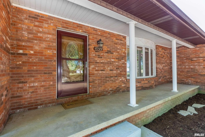 4799 Route 37 Route, Marion, Illinois 62959, 3 Bedrooms Bedrooms, 0 ,2 BathroomsBathrooms,Residential,For Sale,Route 37,0,RMAEB459721