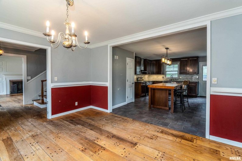 3000 KENT Street, Carbondale, Illinois 62901, 5 Bedrooms Bedrooms, 0 ,3 BathroomsBathrooms,Residential,For Sale,KENT,0,RMAEB459866