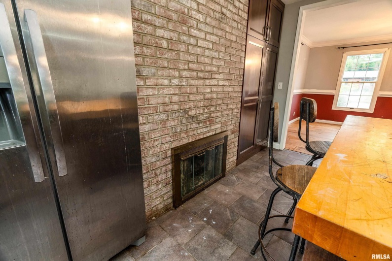 3000 KENT Street, Carbondale, Illinois 62901, 5 Bedrooms Bedrooms, 0 ,3 BathroomsBathrooms,Residential,For Sale,KENT,0,RMAEB459866