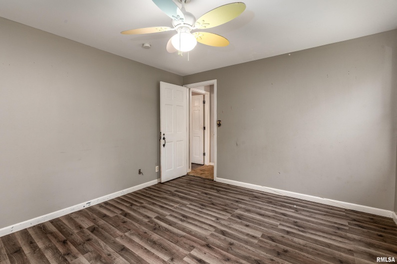 3000 KENT Street, Carbondale, Illinois 62901, 5 Bedrooms Bedrooms, 0 ,3 BathroomsBathrooms,Residential,For Sale,KENT,0,RMAEB459866