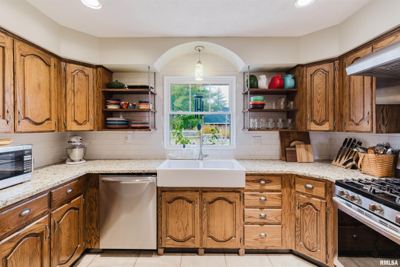 1502 NAGEL Drive, Marion, Illinois 62959, 4 Bedrooms Bedrooms, 0 ,3 BathroomsBathrooms,Residential,For Sale,NAGEL,0,RMAQC4269704