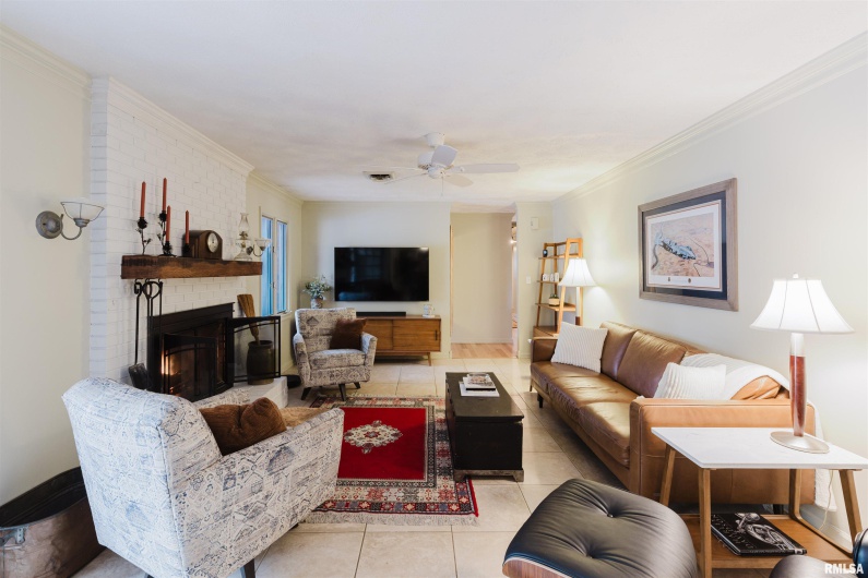 1502 NAGEL Drive, Marion, Illinois 62959, 4 Bedrooms Bedrooms, 0 ,3 BathroomsBathrooms,Residential,For Sale,NAGEL,0,RMAQC4269704