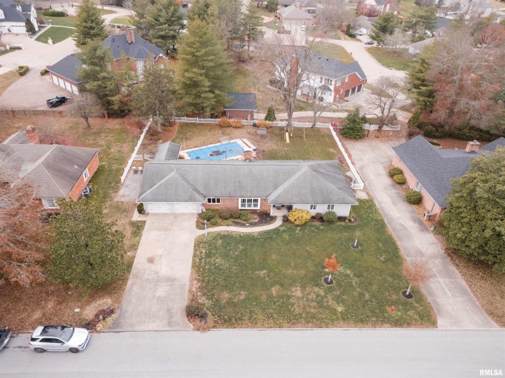 1502 NAGEL Drive, Marion, Illinois 62959, 4 Bedrooms Bedrooms, 0 ,3 BathroomsBathrooms,Residential,For Sale,NAGEL,0,RMAQC4269704