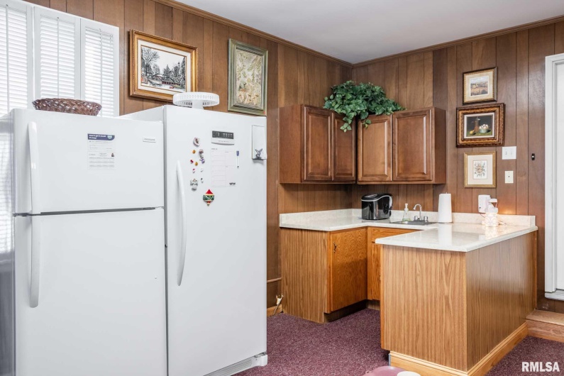 105 Woodlake Lane, Eldorado, Illinois 62930, 3 Bedrooms Bedrooms, 0 ,2 BathroomsBathrooms,Residential,For Sale,Woodlake,0,RMAEB460662