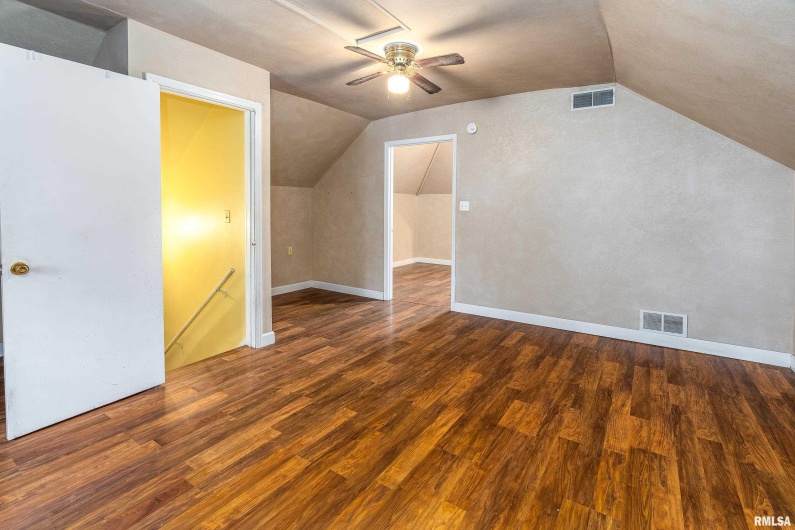 1918 KENNEDY Street, Murphysboro, Illinois 62966, 3 Bedrooms Bedrooms, 0 ,2 BathroomsBathrooms,Residential,For Sale,KENNEDY,0,RMAQC4269845