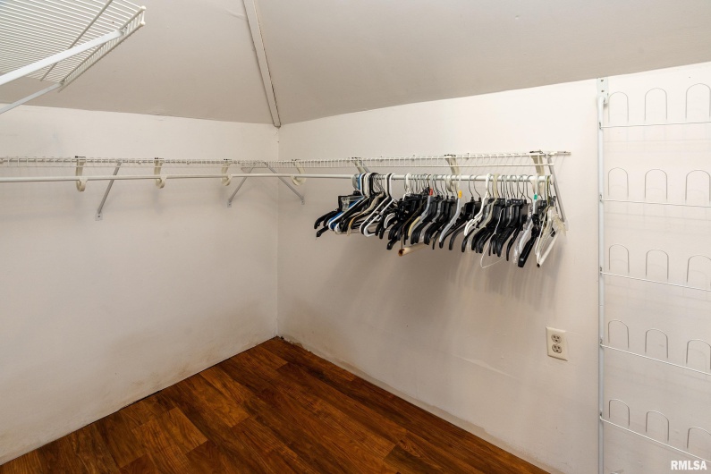 1918 KENNEDY Street, Murphysboro, Illinois 62966, 3 Bedrooms Bedrooms, 0 ,2 BathroomsBathrooms,Residential,For Sale,KENNEDY,0,RMAQC4269845