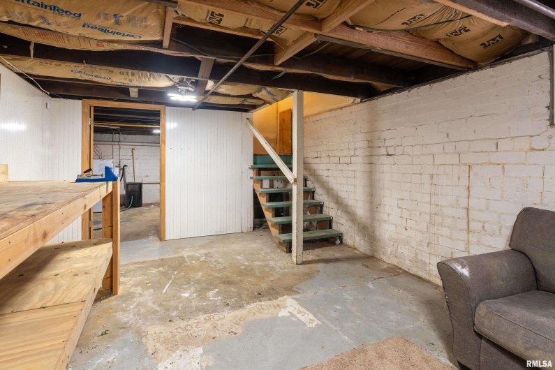 1918 KENNEDY Street, Murphysboro, Illinois 62966, 3 Bedrooms Bedrooms, 0 ,2 BathroomsBathrooms,Residential,For Sale,KENNEDY,0,RMAQC4269845