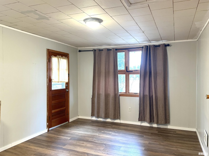 1206 Chautauqua Street, Carbondale, Illinois 62901, 3 Bedrooms Bedrooms, 0 ,2 BathroomsBathrooms,Residential,For Sale,Chautauqua,0,RMAEB460671