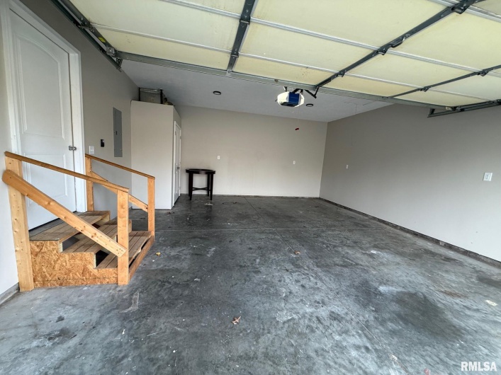 1321 7TH Street, Herrin, Illinois 62948, 3 Bedrooms Bedrooms, 0 ,2 BathroomsBathrooms,Residential,For Sale,7TH,0,RMAQC4269854