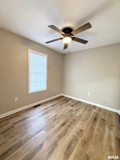 1321 7TH Street, Herrin, Illinois 62948, 3 Bedrooms Bedrooms, 0 ,2 BathroomsBathrooms,Residential,For Sale,7TH,0,RMAQC4269854