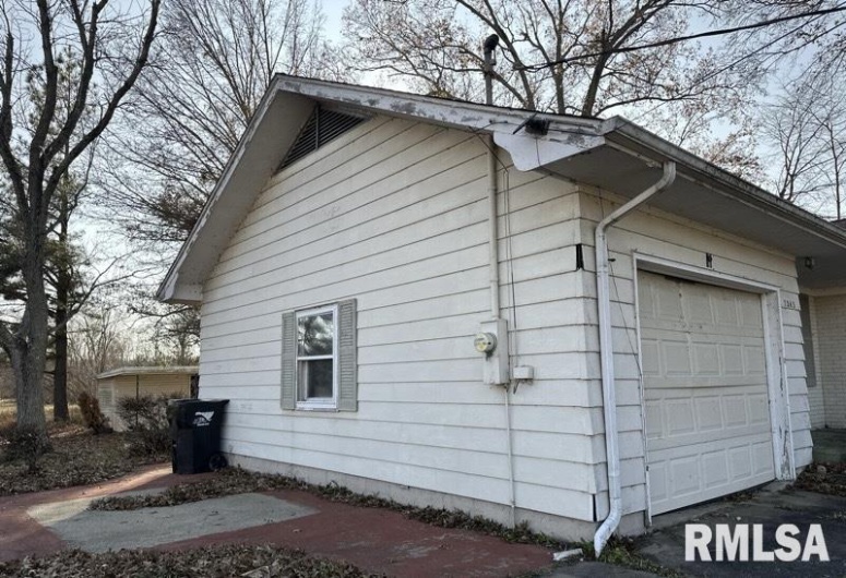 7345 US Hwy 45 S, Carrier Mills, Illinois 62917, 3 Bedrooms Bedrooms, 0 ,1 BathroomBathrooms,Residential,For Sale,US Hwy 45 S,0,RMAEB460677