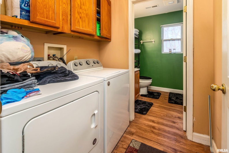 902 TAFT Street, Marion, Illinois 62959, 2 Bedrooms Bedrooms, 0 ,1 BathroomBathrooms,Residential,For Sale,TAFT,0,RMAQC4268105