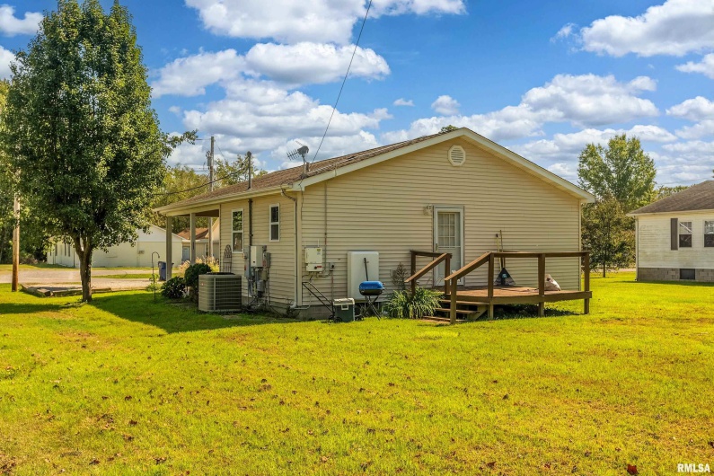 902 TAFT Street, Marion, Illinois 62959, 2 Bedrooms Bedrooms, 0 ,1 BathroomBathrooms,Residential,For Sale,TAFT,0,RMAQC4268105