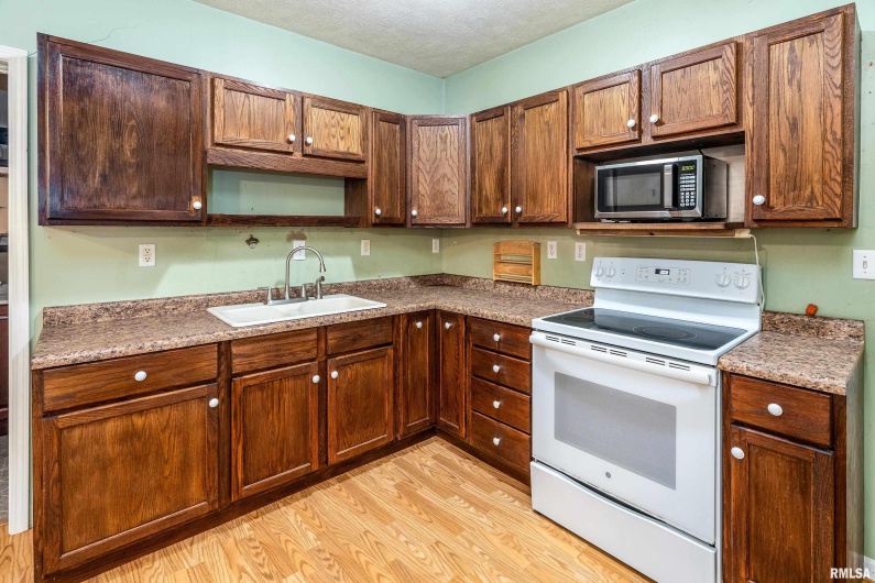 308 Spillertown Road, Marion, Illinois 62959, 1 Bedroom Bedrooms, 0 ,1 BathroomBathrooms,Residential,For Sale,Spillertown,0,RMAQC4269886