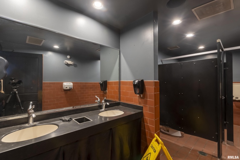 2310 Reed Station Parkway, Carbondale, Illinois 62901, 0 , 0 ,0,Commercial Sale,For Sale,Reed Station,0,RMAEB460688