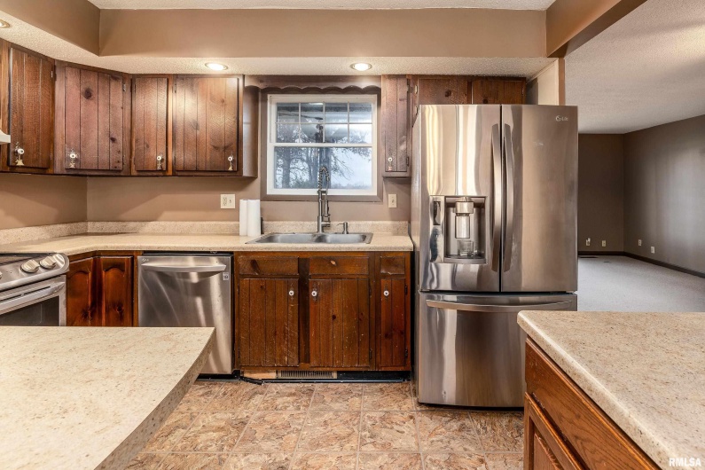 18662 Liberty School Road, Thompsonville, Illinois 62890, 3 Bedrooms Bedrooms, 0 ,2 BathroomsBathrooms,Residential,For Sale,Liberty School,0,RMAEB460690