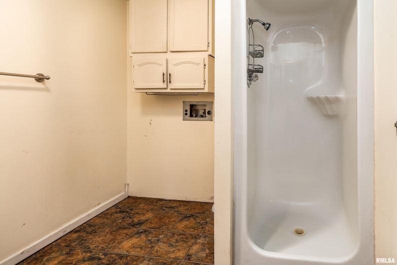 18662 Liberty School Road, Thompsonville, Illinois 62890, 3 Bedrooms Bedrooms, 0 ,2 BathroomsBathrooms,Residential,For Sale,Liberty School,0,RMAEB460690