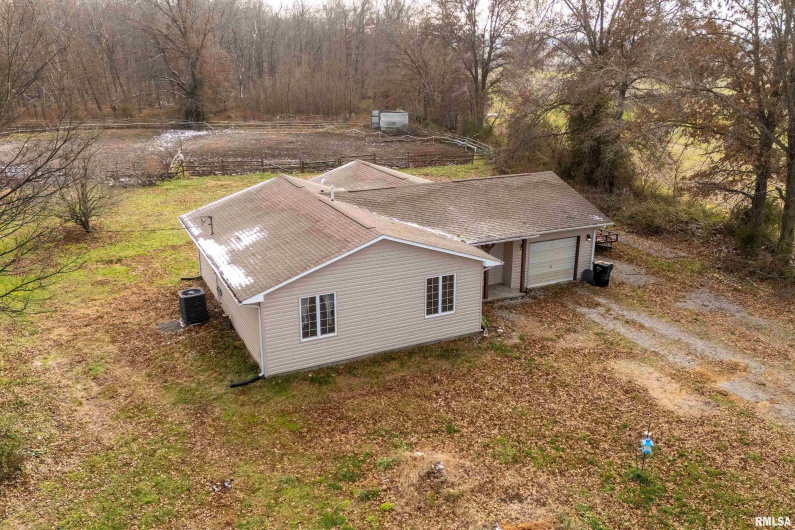 18662 Liberty School Road, Thompsonville, Illinois 62890, 3 Bedrooms Bedrooms, 0 ,2 BathroomsBathrooms,Residential,For Sale,Liberty School,0,RMAEB460690