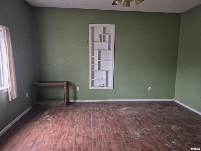 117 MONROE Street, Golconda, Illinois 62938, 2 Bedrooms Bedrooms, 0 ,1 BathroomBathrooms,Residential,For Sale,MONROE,0,RMAEB460693