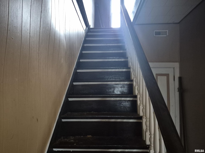 117 MONROE Street, Golconda, Illinois 62938, 2 Bedrooms Bedrooms, 0 ,1 BathroomBathrooms,Residential,For Sale,MONROE,0,RMAEB460693