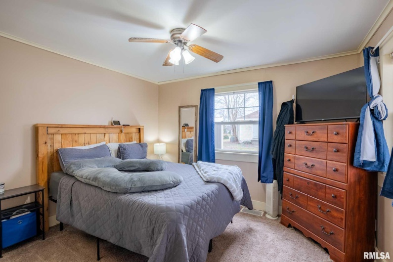 712 CIRCLE Drive, Marion, Illinois 62959, 3 Bedrooms Bedrooms, 0 ,2 BathroomsBathrooms,Residential,For Sale,CIRCLE,0,RMAQC4269900