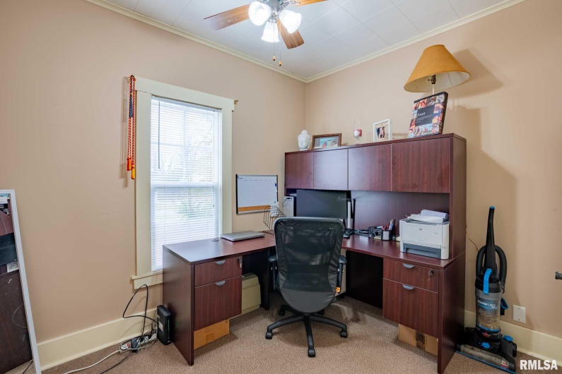 712 CIRCLE Drive, Marion, Illinois 62959, 3 Bedrooms Bedrooms, 0 ,2 BathroomsBathrooms,Residential,For Sale,CIRCLE,0,RMAQC4269900