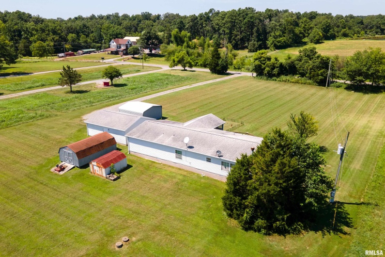 14809 Sulphur Springs Road, Creal Springs, Illinois 62922, 4 Bedrooms Bedrooms, 0 ,3 BathroomsBathrooms,Residential,For Sale,Sulphur Springs,0,RMAQC4269902