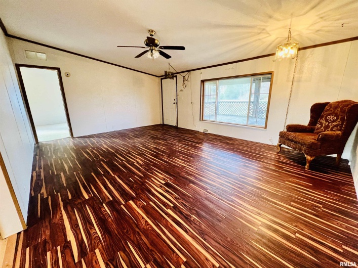 14809 Sulphur Springs Road, Creal Springs, Illinois 62922, 4 Bedrooms Bedrooms, 0 ,3 BathroomsBathrooms,Residential,For Sale,Sulphur Springs,0,RMAQC4269902