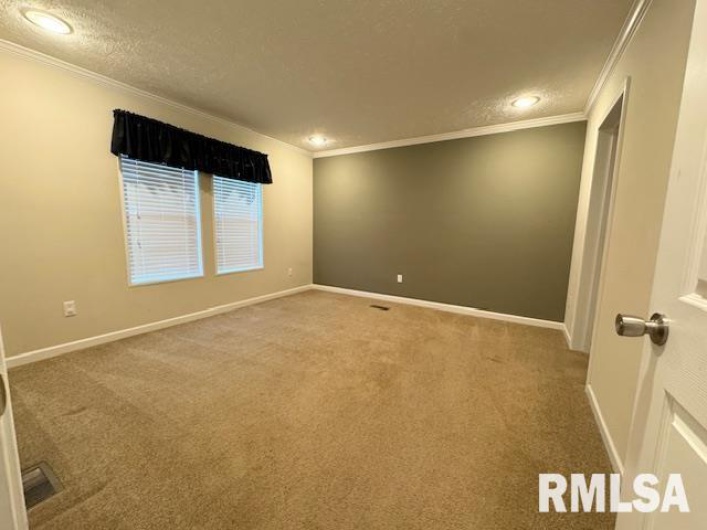 509 MADISON Street, Herrin, Illinois 62948, 3 Bedrooms Bedrooms, 0 ,2 BathroomsBathrooms,Residential,For Sale,MADISON,0,RMAEB460485