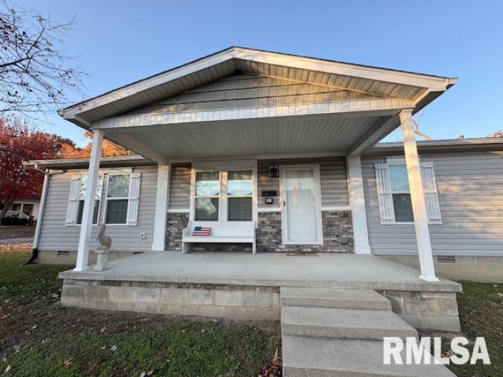 509 MADISON Street, Herrin, Illinois 62948, 3 Bedrooms Bedrooms, 0 ,2 BathroomsBathrooms,Residential,For Sale,MADISON,0,RMAEB460485
