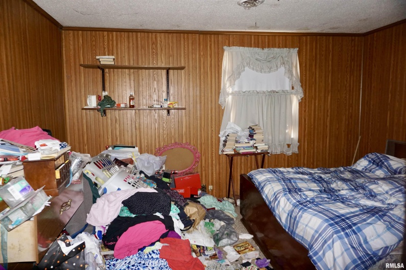 205 9TH Street, Colp, Illinois 62921, 3 Bedrooms Bedrooms, 0 ,2 BathroomsBathrooms,Residential,For Sale,9TH,0,RMAEB460700