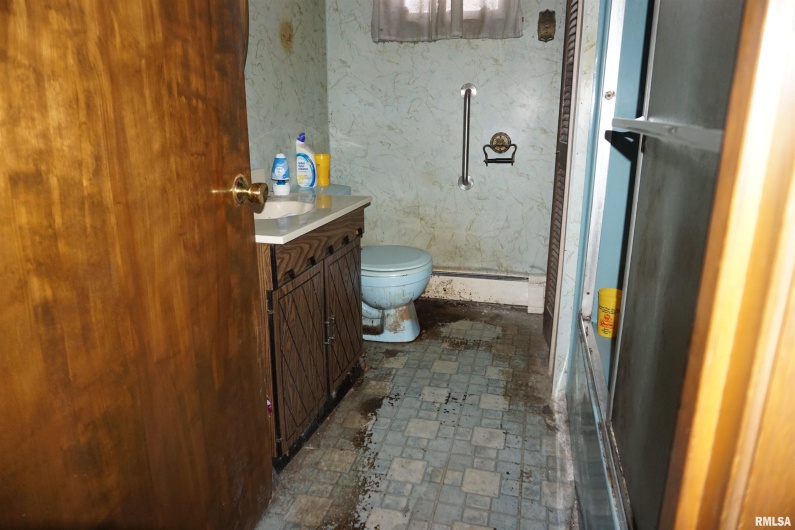 205 9TH Street, Colp, Illinois 62921, 3 Bedrooms Bedrooms, 0 ,2 BathroomsBathrooms,Residential,For Sale,9TH,0,RMAEB460700