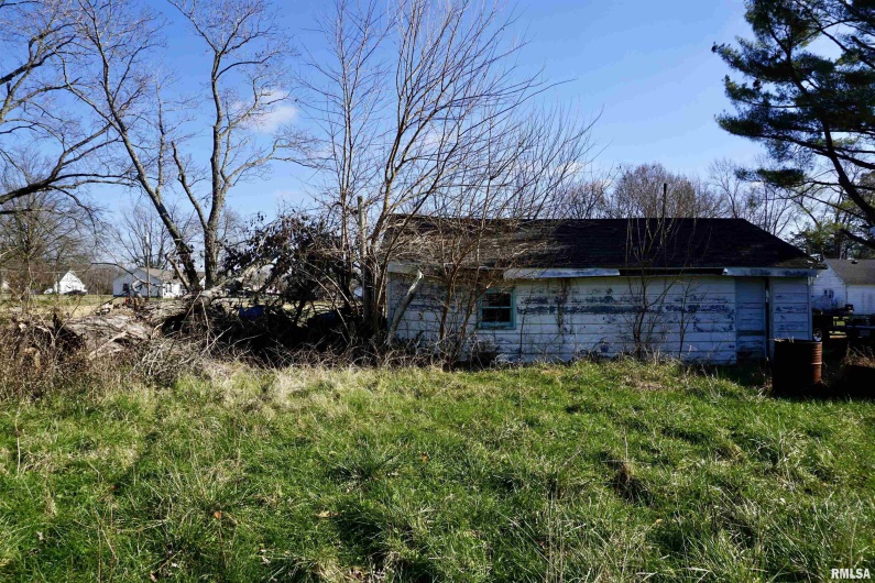 205 9TH Street, Colp, Illinois 62921, 3 Bedrooms Bedrooms, 0 ,2 BathroomsBathrooms,Residential,For Sale,9TH,0,RMAEB460700