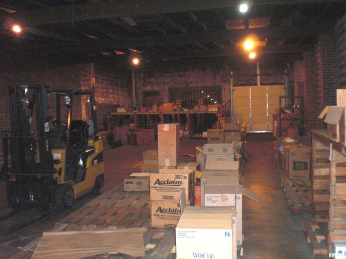 113 WASHINGTON Street, Carbondale, Illinois 62901, 0 , 0 ,0,Commercial Sale,For Sale,WASHINGTON,0,RMAEB444056