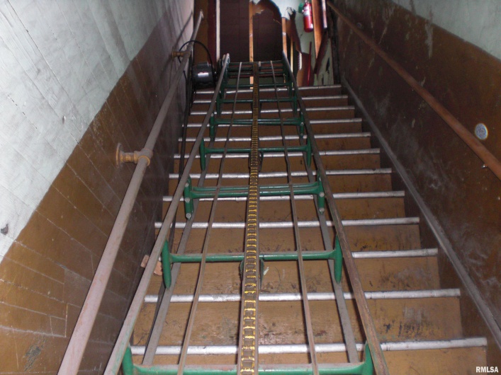 113 WASHINGTON Street, Carbondale, Illinois 62901, 0 , 0 ,0,Commercial Sale,For Sale,WASHINGTON,0,RMAEB444056