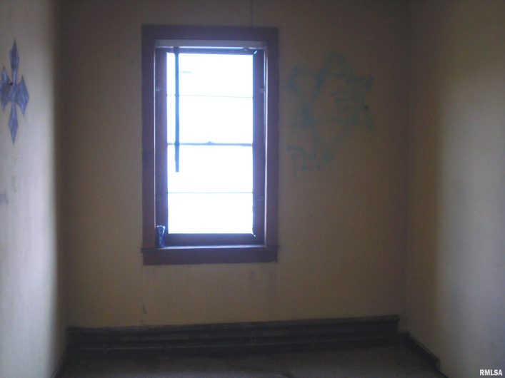 113 WASHINGTON Street, Carbondale, Illinois 62901, 0 , 0 ,0,Commercial Sale,For Sale,WASHINGTON,0,RMAEB444056