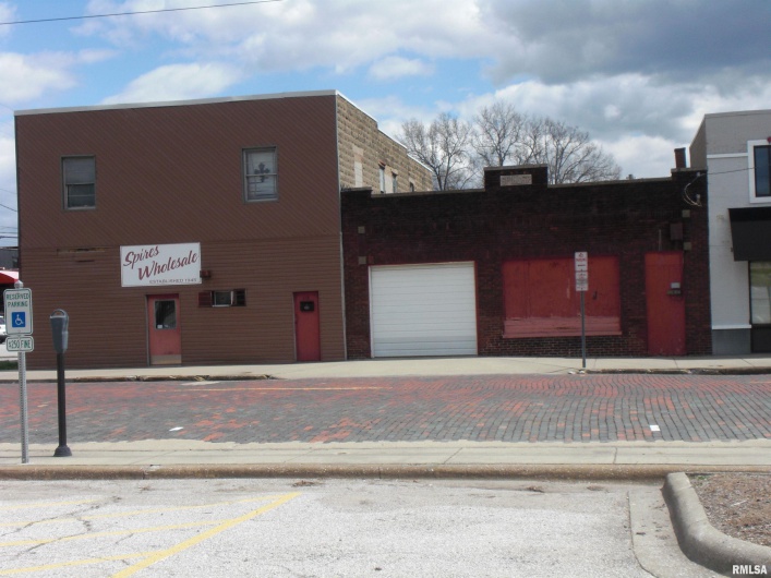113 WASHINGTON Street, Carbondale, Illinois 62901, 0 , 0 ,0,Commercial Sale,For Sale,WASHINGTON,0,RMAEB444056