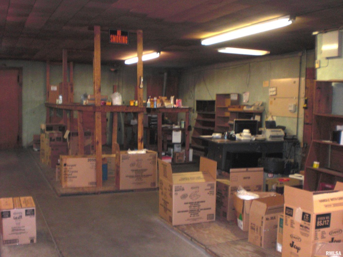 113 WASHINGTON Street, Carbondale, Illinois 62901, 0 , 0 ,0,Commercial Sale,For Sale,WASHINGTON,0,RMAEB444056