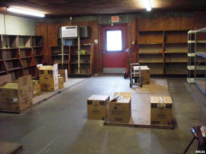 113 WASHINGTON Street, Carbondale, Illinois 62901, 0 , 0 ,0,Commercial Sale,For Sale,WASHINGTON,0,RMAEB444056