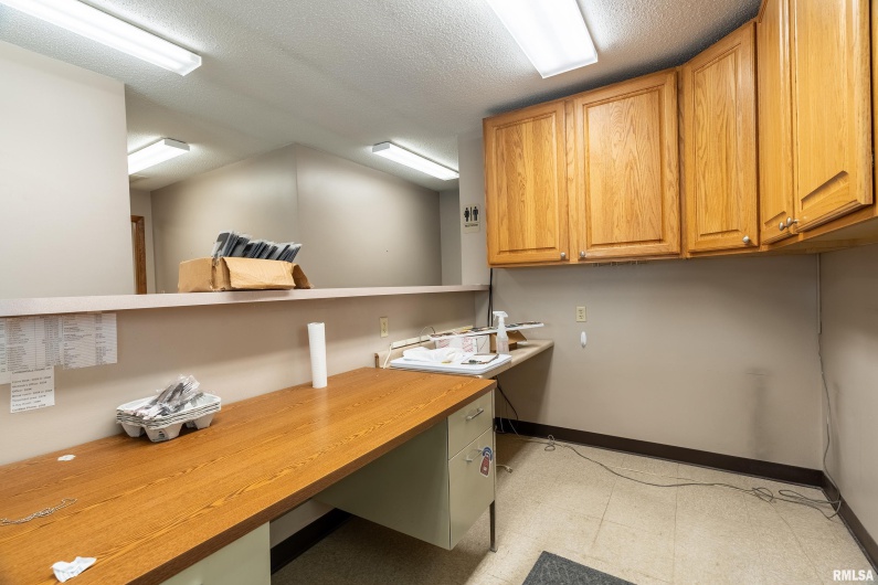 631 PERSHING Street, Energy, Illinois 62933, 0 , 0 ,0,Commercial Sale,For Sale,PERSHING,0,RMAEB457460