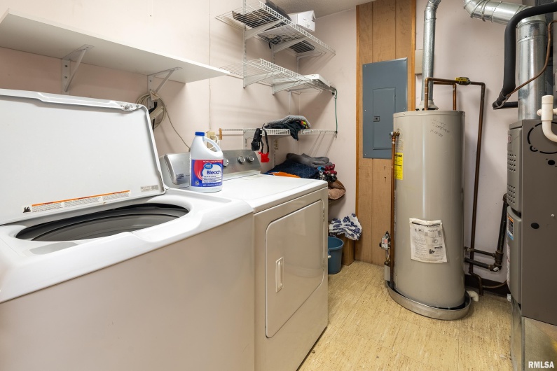 631 PERSHING Street, Energy, Illinois 62933, 0 , 0 ,0,Commercial Sale,For Sale,PERSHING,0,RMAEB457460