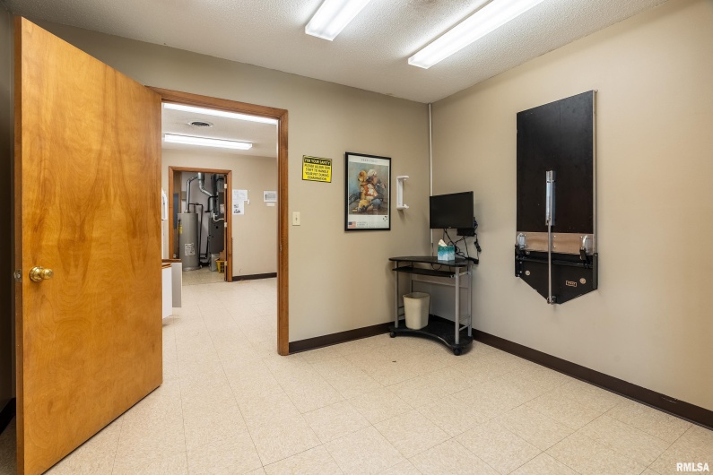 631 PERSHING Street, Energy, Illinois 62933, 0 , 0 ,0,Commercial Sale,For Sale,PERSHING,0,RMAEB457460