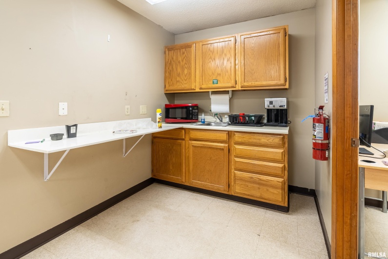 631 PERSHING Street, Energy, Illinois 62933, 0 , 0 ,0,Commercial Sale,For Sale,PERSHING,0,RMAEB457460